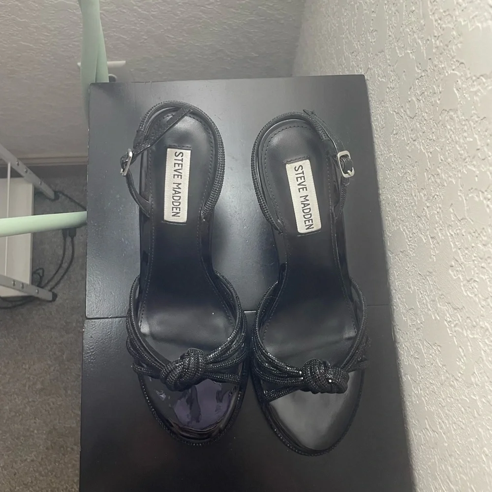 Black Steve Madden Slingback Heels - Picture 2 of 5